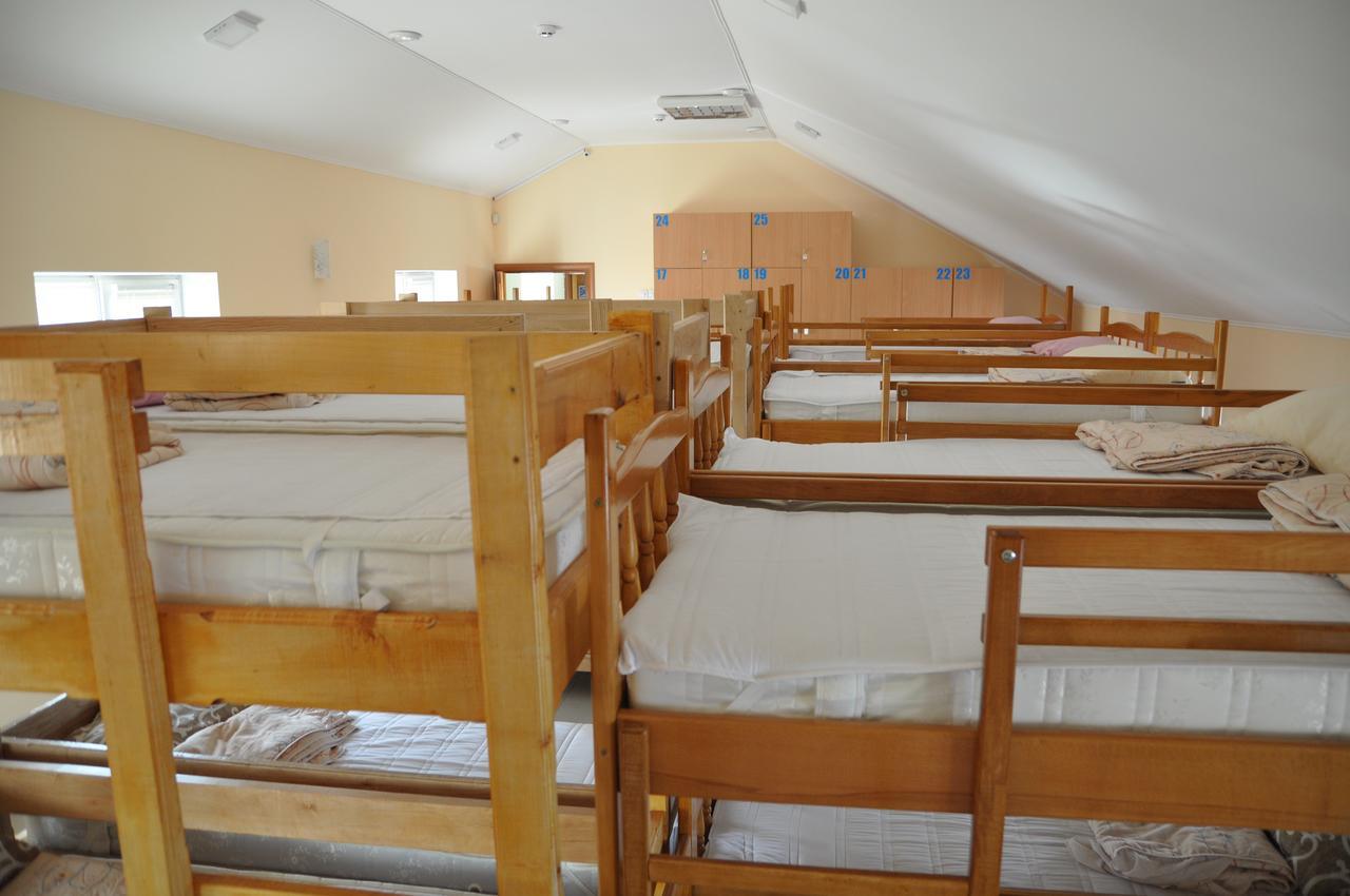 Hostel Stozhary Ternopil Exterior foto